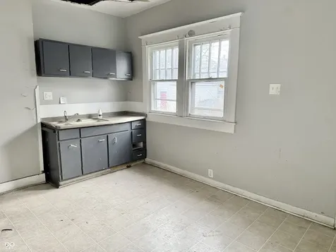 3021 Boulevard Place Indianapolis IN 46208