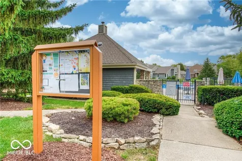 4727 Stoughton Court Indianapolis IN 46254