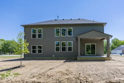 1914 Delp Court Avon IN 46123