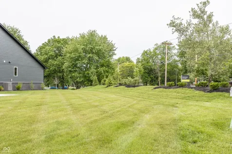 1914 Delp Court Avon IN 46123