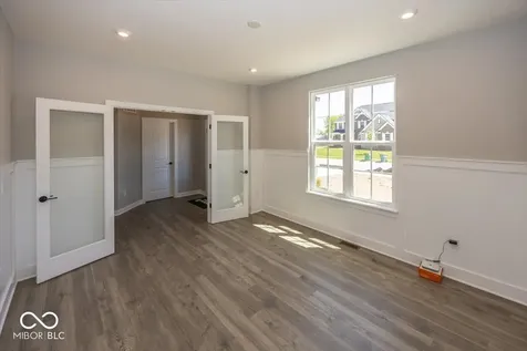 1914 Delp Court Avon IN 46123