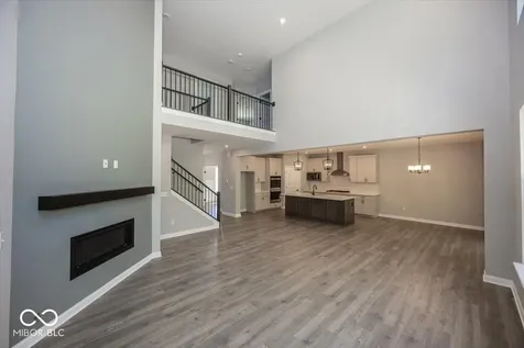 1914 Delp Court Avon IN 46123