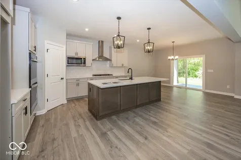 1914 Delp Court Avon IN 46123