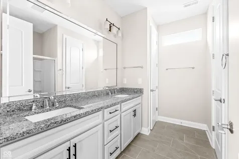 4248 Stone Lake Drive Zionsville IN 46077