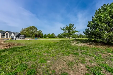 1434 N Asherwood Lane Carmel IN 46032