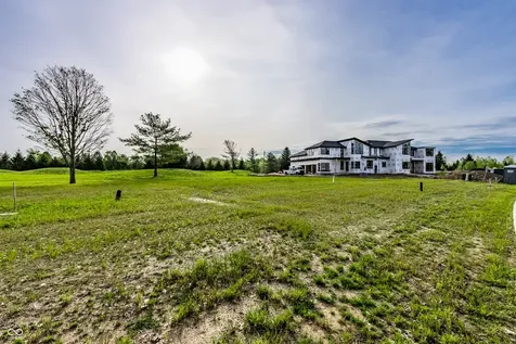 1434 N Asherwood Lane Carmel IN 46032