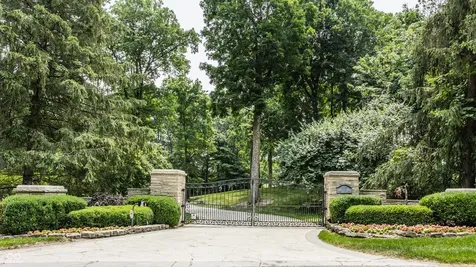5101 Green Braes E Drive Indianapolis IN 46234
