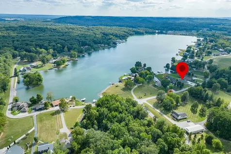 1085 E North Shore Drive Brownstown IN 47220