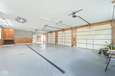 1085 E North Shore Drive Brownstown IN 47220
