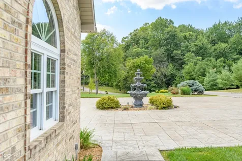 1085 E North Shore Drive Brownstown IN 47220
