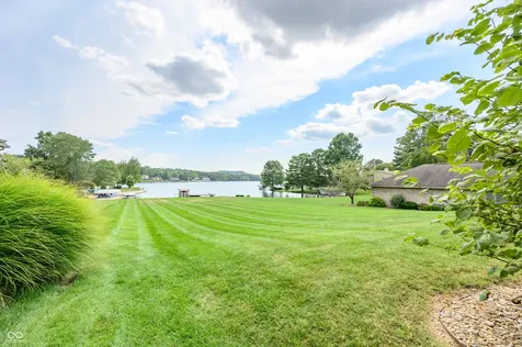 1085 E North Shore Drive Brownstown IN 47220