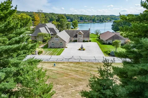 1085 E North Shore Drive Brownstown IN 47220