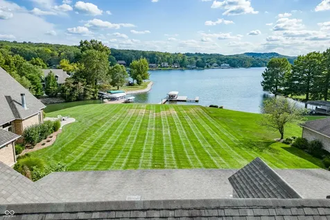 1085 E North Shore Drive Brownstown IN 47220