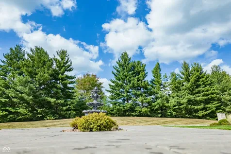 1085 E North Shore Drive Brownstown IN 47220