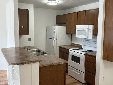 4291 Village Parkway Circle W Indianapolis IN 46254