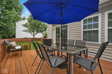 11809 Holbrook Close Fishers IN 46037