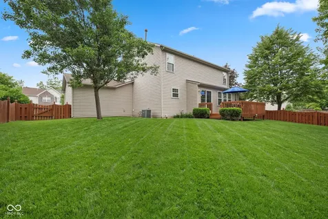 11809 Holbrook Close Fishers IN 46037