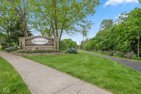 11809 Holbrook Close Fishers IN 46037