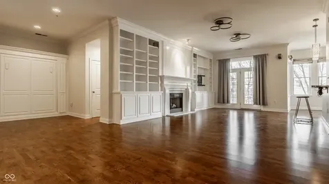 355 E Ohio Street Indianapolis IN 46204