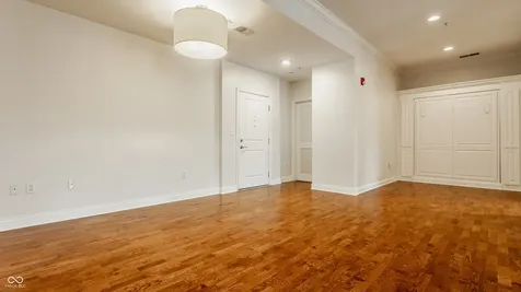355 E Ohio Street Indianapolis IN 46204