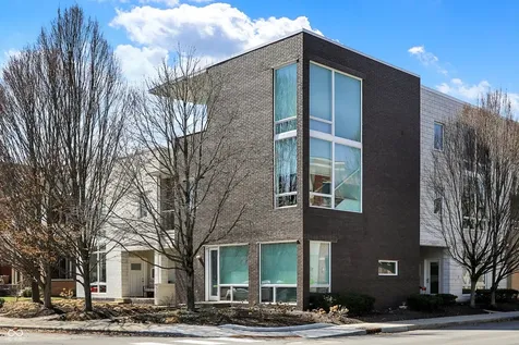932 Broadway Street Indianapolis IN 46202