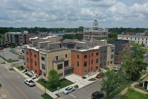 76 E Wayne Street Franklin IN 46131
