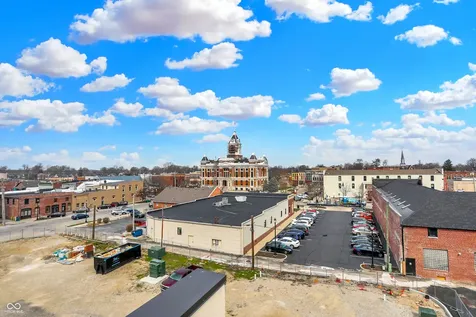 76 E Wayne Street Franklin IN 46131