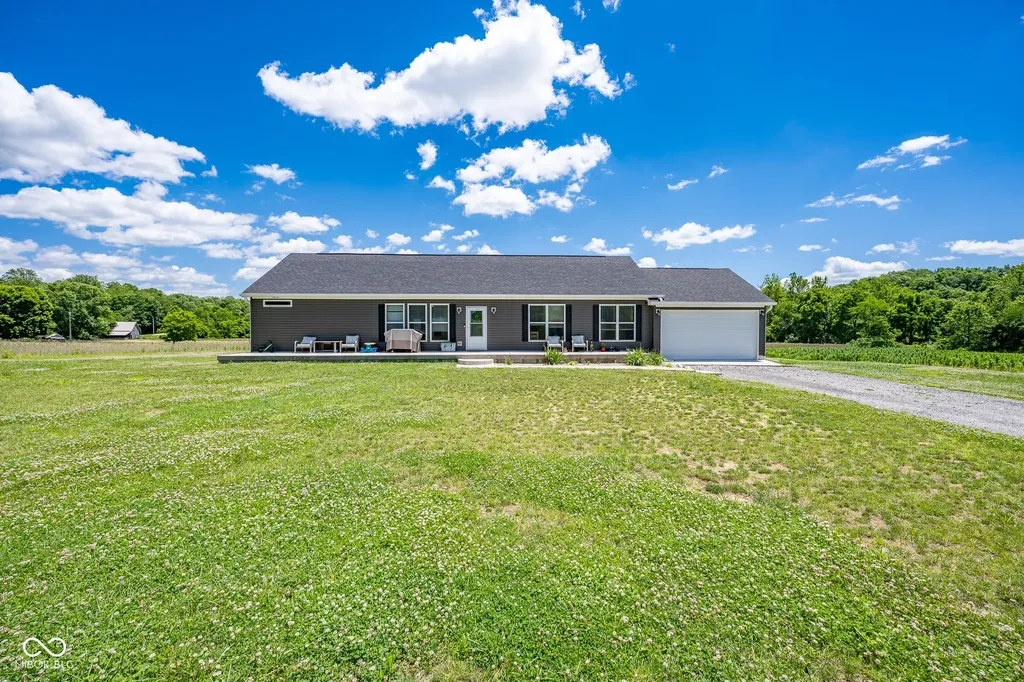 5814 W County Road 100 S Greencastle IN 46135