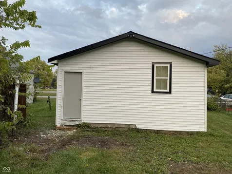 2722 Collier Street Indianapolis IN 46241