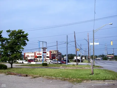 7017 Pendleton Pike Indianapolis IN 46226