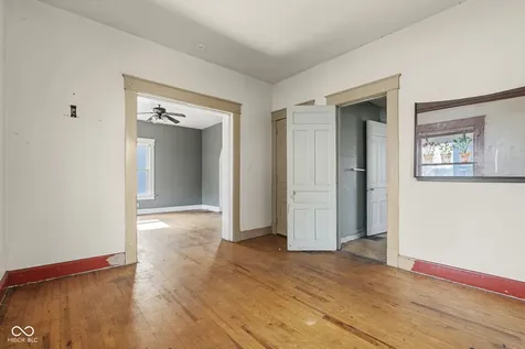 52 Home Avenue Terre Haute IN 47803