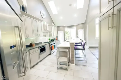 4270 Victoria Lane Avon IN 46123