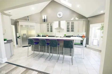 4270 Victoria Lane Avon IN 46123