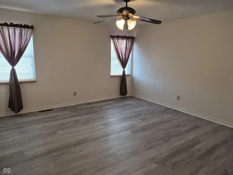 10629 Simsbury Court Indianapolis IN 46236
