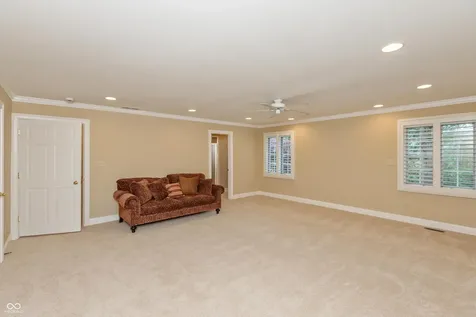 8535 Washington Boulevard Indianapolis IN 46240