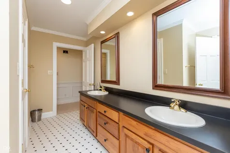 8535 Washington Boulevard Indianapolis IN 46240