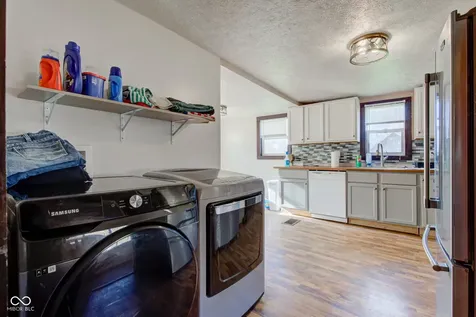 215 N Lincoln Street Galveston IN 46932