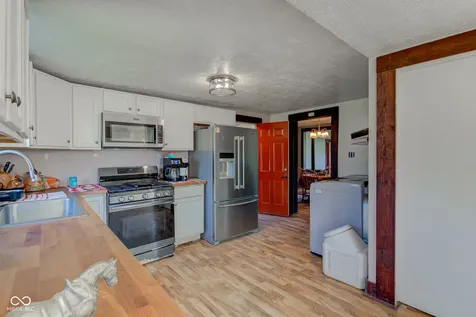215 N Lincoln Street Galveston IN 46932