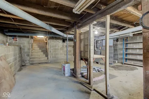 215 N Lincoln Street Galveston IN 46932