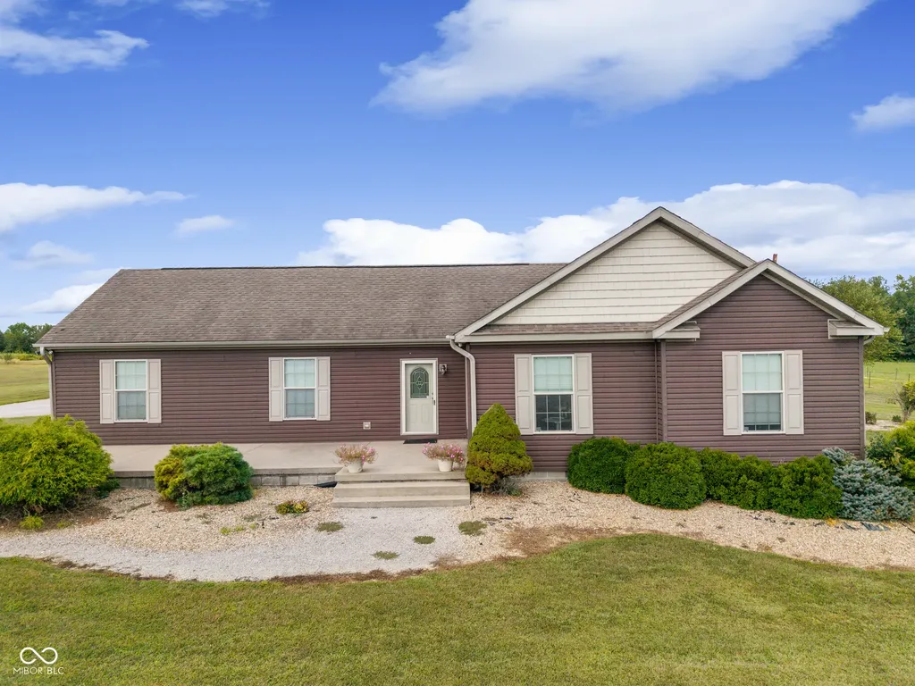 11972 E County Road 50 N Seymour IN 47274