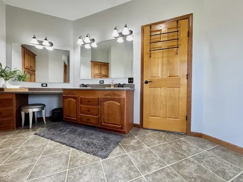 11972 E County Road 50 N Seymour IN 47274