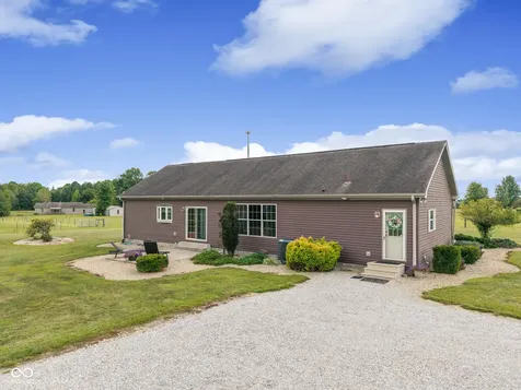 11972 E County Road 50 N Seymour IN 47274