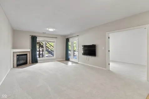 11226 Blackwalnut Point Indianapolis IN 46236