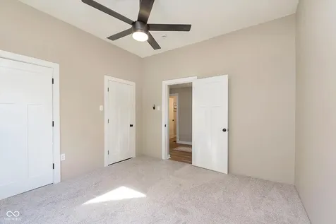 1609 S G Street Elwood IN 46036