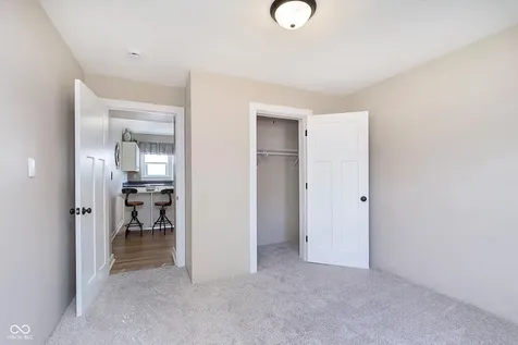 1609 S G Street Elwood IN 46036