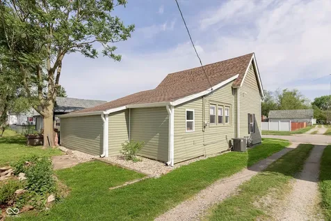1609 S G Street Elwood IN 46036