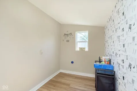 1609 S G Street Elwood IN 46036