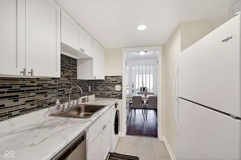 7472 Countrybrook Drive Indianapolis IN 46260