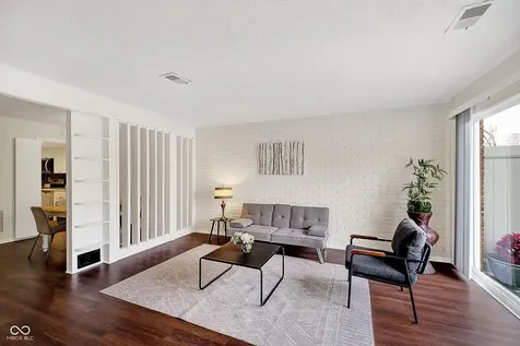 7472 Countrybrook Drive Indianapolis IN 46260