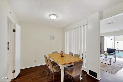 7472 Countrybrook Drive Indianapolis IN 46260